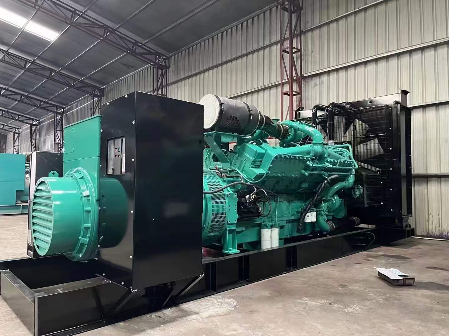大通如何降低 800kW 柴油发电机输出电流的波动？